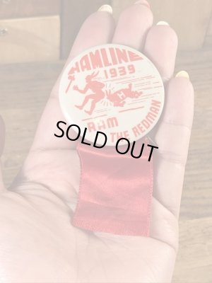 ユニバーシティ物のフットボールイベントの30’sヴィンテージ缶バッチ