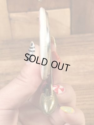 カレッジ物のフットボールイベントの60年代ビンテージ缶バッジ