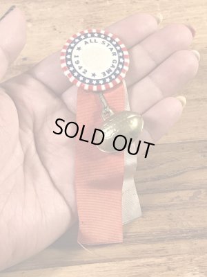 カレッジ物のフットボール大会の40’sヴィンテージ缶バッチ