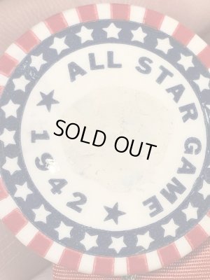 カレッジ物のフットボール大会の40年代ビンテージ缶バッジ