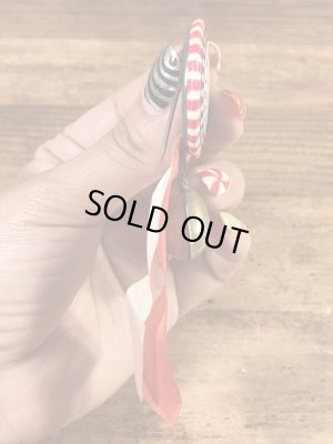 カレッジ物のフットボール大会の40年代ビンテージ缶バッジ