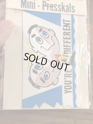 Impko社製のYou're Differentのメッセージが書かれた60’sヴィンテージデカール