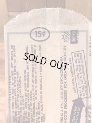 Impko社製のブルドッグの60年代ビンテージ水張りステッカー