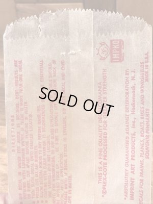 Impko社製のハゲタカの60年代ビンテージ水張りステッカー