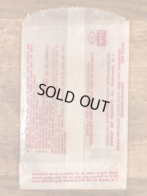 Impko社製のフロムアウタースペースの60年代ビンテージ水張りステッカー