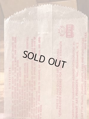 Impko社製の精霊の60年代ビンテージ水張りステッカー