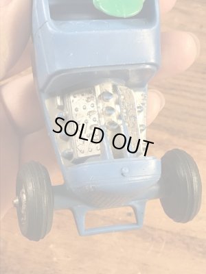 ホットロッドのプラスチック製の50〜60年代ビンテージトイ