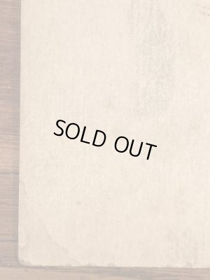 Earl Moranが描いたピンナップガールの40年代ビンテージカード