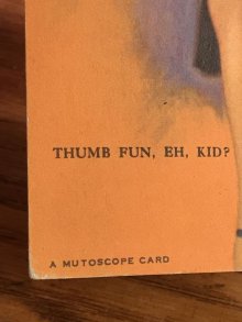 他の写真1: Pin Up Girl “Thumb Fun, Eh, Kid?” A Mutoscope Card　ピンナップガール　ビンテージ　カード　40年代