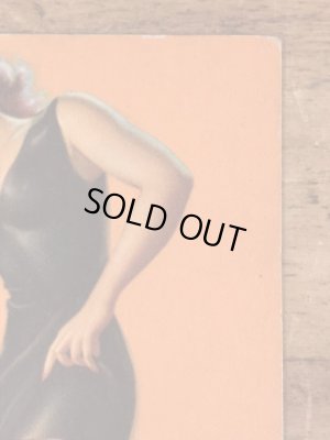 Thumb Fun, Eh, Kid?のメッセージが書かれたピンナップガールの40’sヴィンテージカード