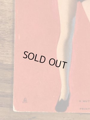 Zoe Mozertが描いたピンナップガールの40年代ビンテージカード