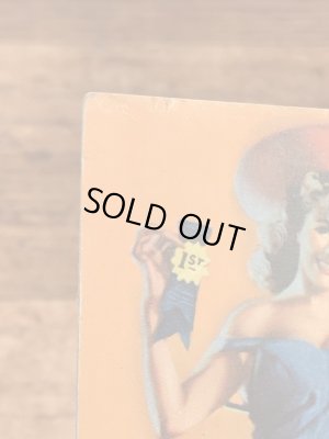 Zoe Mozertが描いたピンナップガールの40年代ビンテージカード