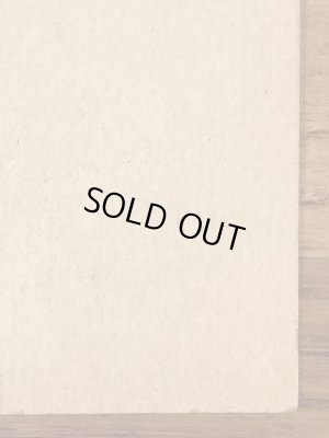 Thumb Fun, Eh, Kid?のメッセージが書かれたピンナップガールの40’sヴィンテージカード