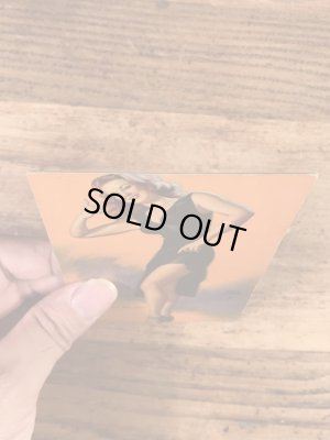 Thumb Fun, Eh, Kid?のメッセージが書かれたピンナップガールの40’sヴィンテージカード