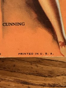 他の写真1: Pin Up Girl “Up And Cunning” A Mutoscope Card　ピンナップガール　ビンテージ　カード　40年代