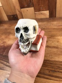 他の写真3: Skull On Book Nodder Ceramic Match Holder　スカルオンブック　ビンテージ　マッチホルダー　陶器　50年代