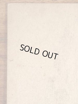 Earl Moranが描いたピンナップガールの40年代ビンテージカード