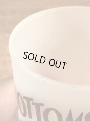 “Bottoms Up!”のメッセージが書かれたキツツキのキャラクターの60年代ビンテージグラス