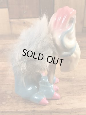 ハゲタカの陶器製の60年代ビンテージ首振り人形