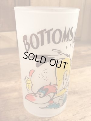 “Bottoms Up!”のメッセージが書かれたキツツキのキャラクターの60年代ビンテージグラス