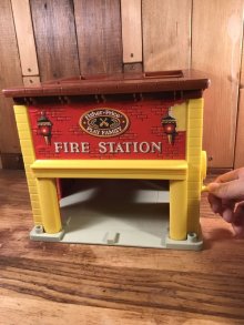 他の写真3: Fisher-Price Little People Play Family Fire Station　リトルピープル　ビンテージ　プレイハウス　フィッシャープライス　70年代