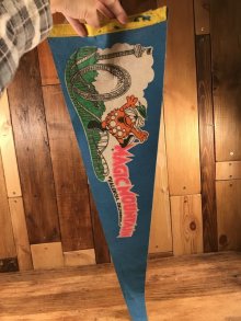 他の写真3: Magic Mountain Troll Souvenir Pennant　マジックマウンテン　ビンテージ　ペナント　スーベニア　70年代