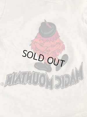 アドバタイジングキャラクターのマジックマウンテンの70年代ビンテージ子供用Tシャツ