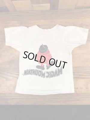 企業キャラクターのマジックマウンテントロールの70’sヴィンテージキッズTシャツ