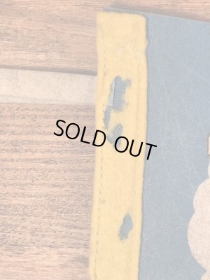 企業キャラクターのマジックマウンテントロールの70’sヴィンテージペナント