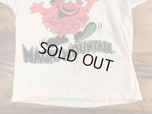 企業キャラクターのマジックマウンテントロールの70’sヴィンテージキッズTシャツ