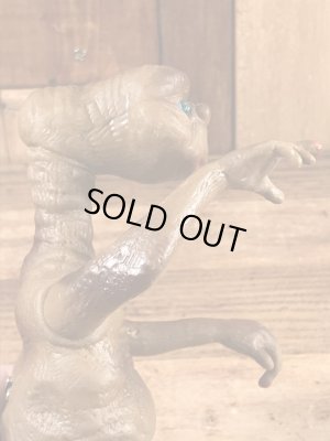 スイッチを入れると目が光るイーティーの80年代ビンテージフィギュア