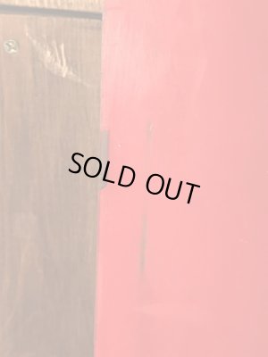 ケンタッキーフライドチキンのカーネルサンダースが描かれた70年代ビンテージ看板