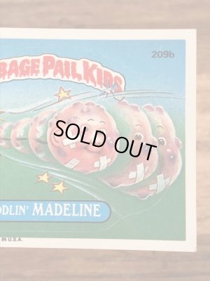 Topps社製のガーベッジペイルキッズの80’sヴィンテージカードシール