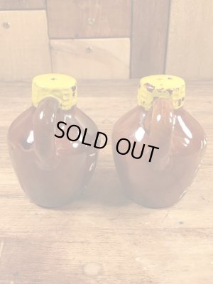 リトルブラウンジャグの陶器製の50〜60年代ビンテージ塩コショウ入れ