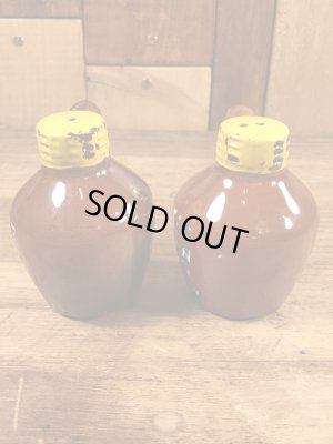 Little Brown Jugのセラミック製の50〜60’sヴィンテージソルト&ペッパー