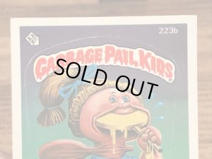 トップス社製のガーベッジペイルキッズの80年代ビンテージステッカーカード