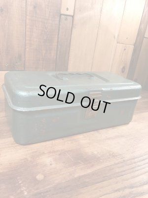 メタリックグリーンの金属製の50〜60年代ビンテージ工具箱