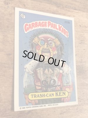 トップス社製のガーベッジペイルキッズの80年代ビンテージステッカーカード