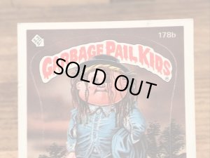 トップス社製のガーベッジペイルキッズの80年代ビンテージステッカーカード