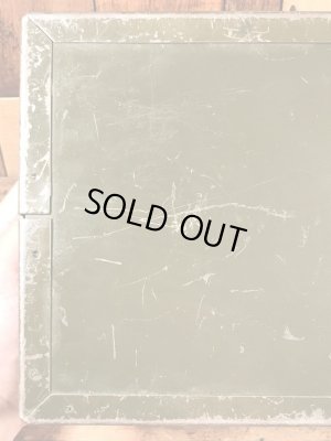 The Driver Lineのアーミーグリーンの50〜60年代ビンテージ工具箱