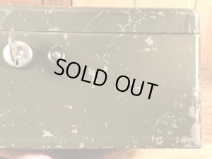 The Driver Lineのアーミーグリーンの50〜60年代ビンテージ工具箱