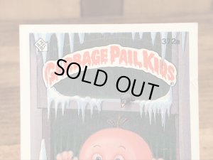 トップス社製のガーベッジペイルキッズの80年代ビンテージステッカーカード