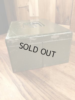 The Driver Lineのアーミーグリーンの50〜60年代ビンテージ工具箱