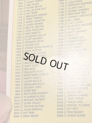 トップス社製のガーベッジペイルキッズの80年代ビンテージステッカーカード