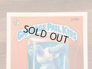 トップス社製のガーベッジペイルキッズの80年代ビンテージステッカーカード