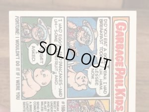 トップス社製のガーベッジペイルキッズの80年代ビンテージステッカーカード