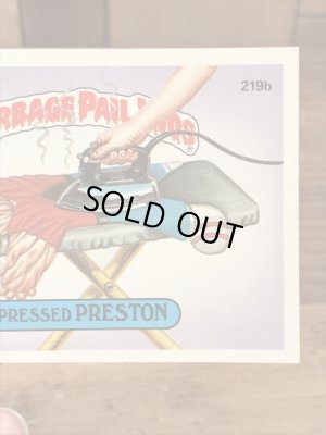 Topps社製のガーベッジペイルキッズの80’sヴィンテージカードシール