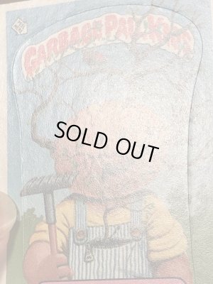 トップス社製のガーベッジペイルキッズの80年代ビンテージステッカーカード