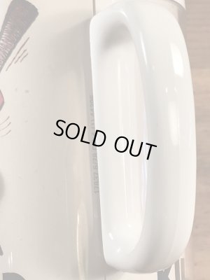 企業キャラクターのレイドバグの70年代ビンテージプラスチックマグ