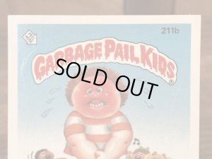 トップス社製のガーベッジペイルキッズの80年代ビンテージステッカーカード